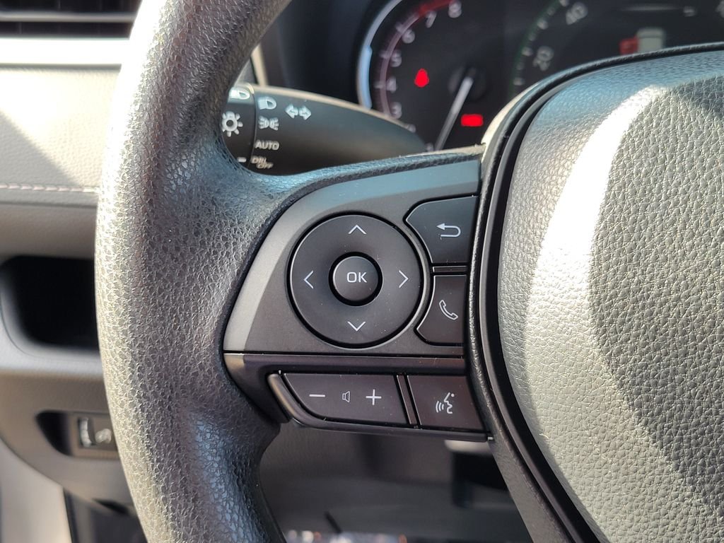 Used 2025 Silver Toyota XLE image 24