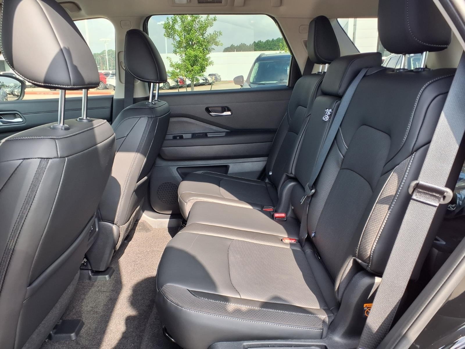 2026 Nissan Pathfinder SL Black at Robbins Nissan