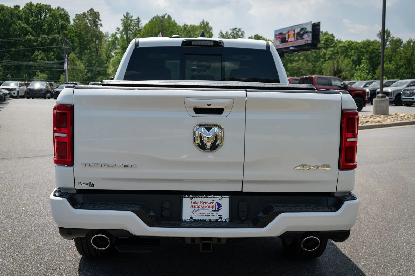 New 2026 Ivory White Tri-Coat Pearl-Coat Exterior Paint RAM Tungsten image 17