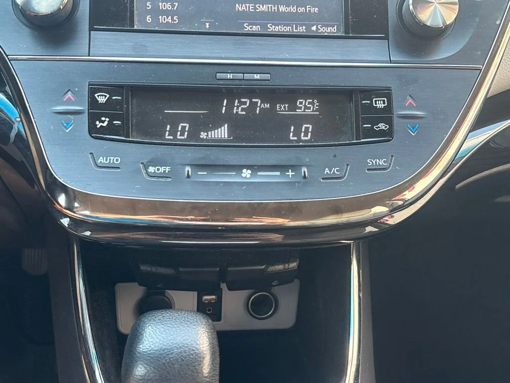 Used 2015 Gray Toyota XLE image 13