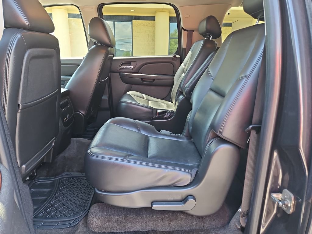 Used 2010 Beige Chevrolet LTZ image 25
