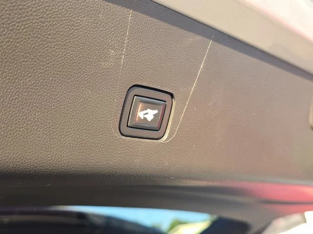 Used 2022 Silver Chevrolet LT image 13