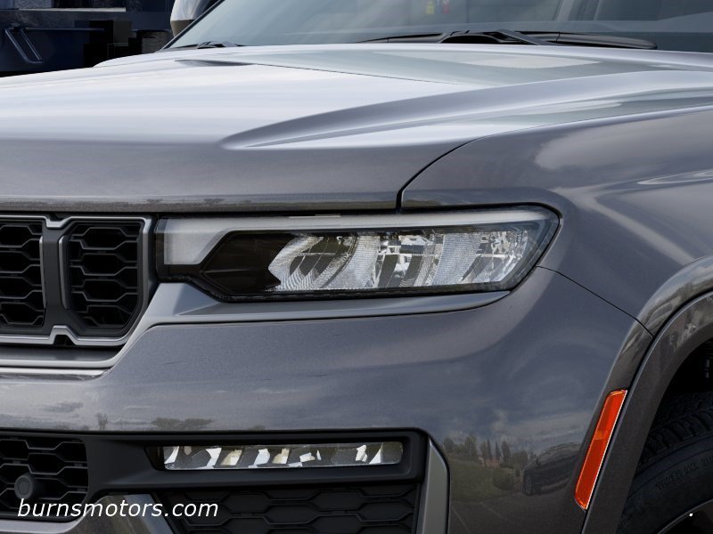 New 2026 Baltic Gray Metallic Clear-Coat Exterior Paint Jeep Limited Reserve BLACKOUT image 10