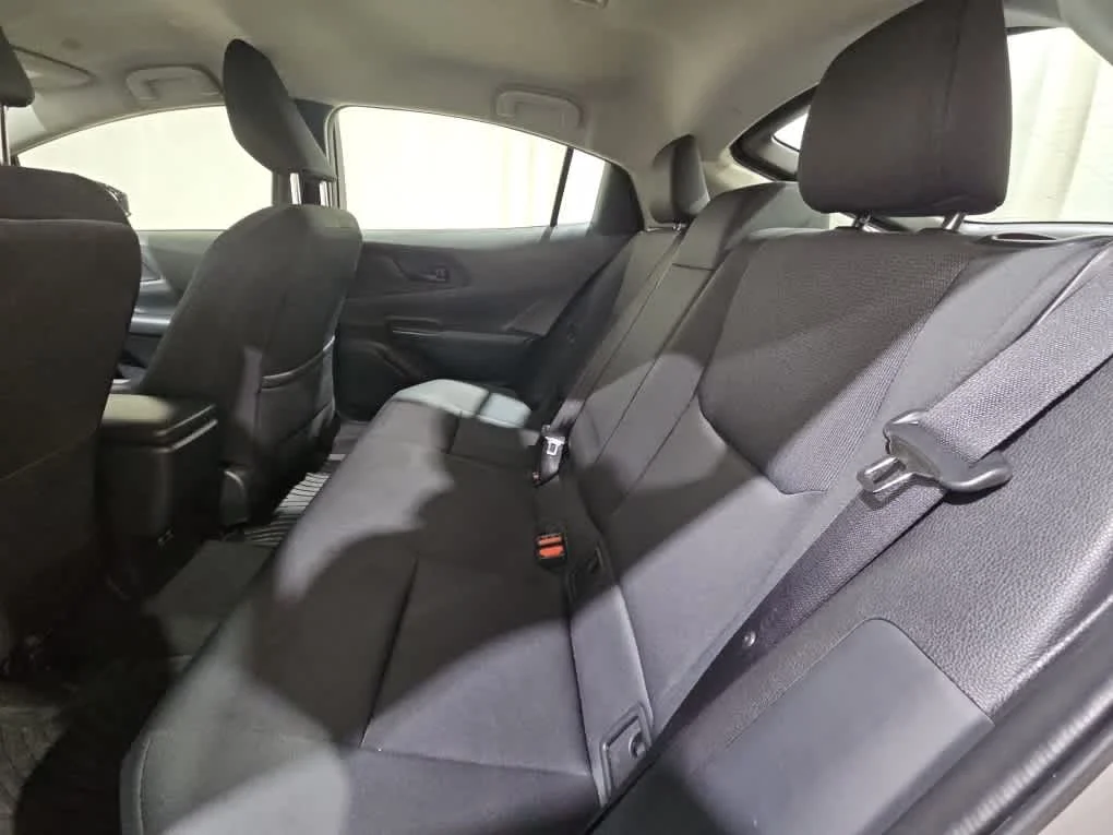 Used 2025 CUTTING EDGE Toyota LE image 12