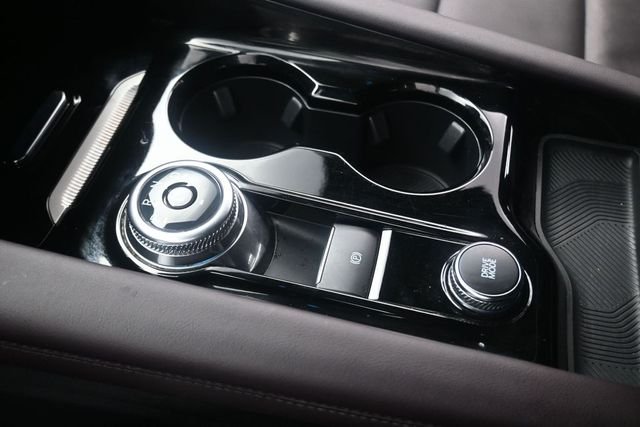 Used 2025 Black Metallic Ford Platinum image 13