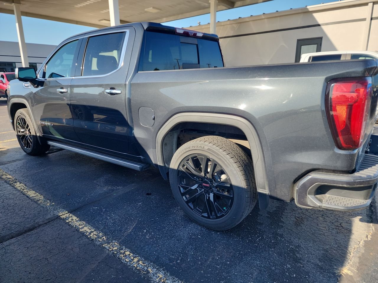 Used 2021 Green GMC Denali image 3