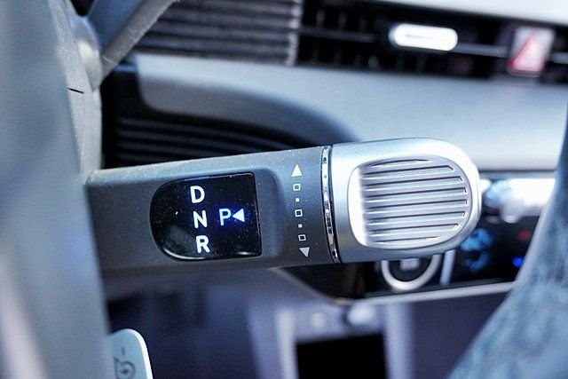 Used 2024 Black Hyundai SEL image 30