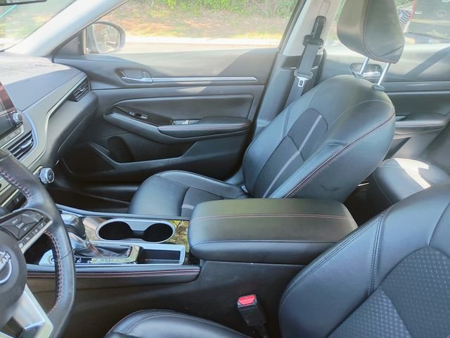 Used 2024 Black Nissan 2.5 SR image 7
