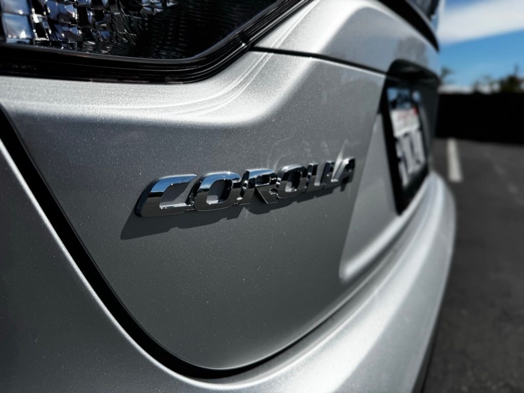 2026 Toyota Corolla LE - Photo 13