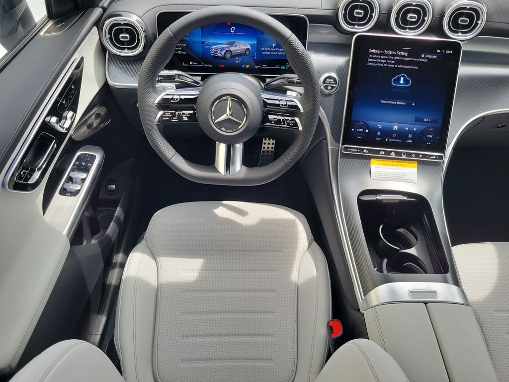New 2027 MANUFAKTUR Moonlight White Metallic Mercedes-Benz GLC 300 image 14