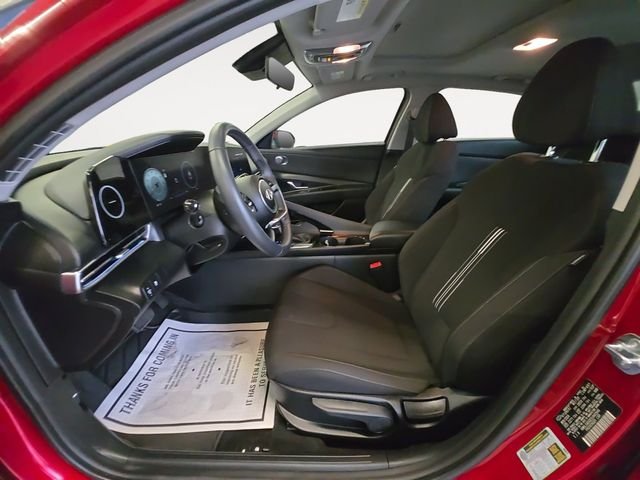 Certified Used 2025 Red Hyundai SEL Convenience image 11