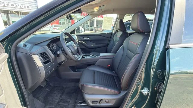 Used 2026 Obsidian Green Nissan Rock Creek image 33