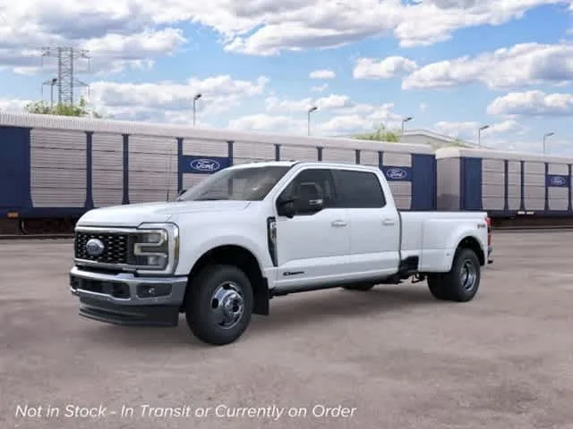 New 2026 Star White Metallic Tri-Coat Ford LARIAT image 1