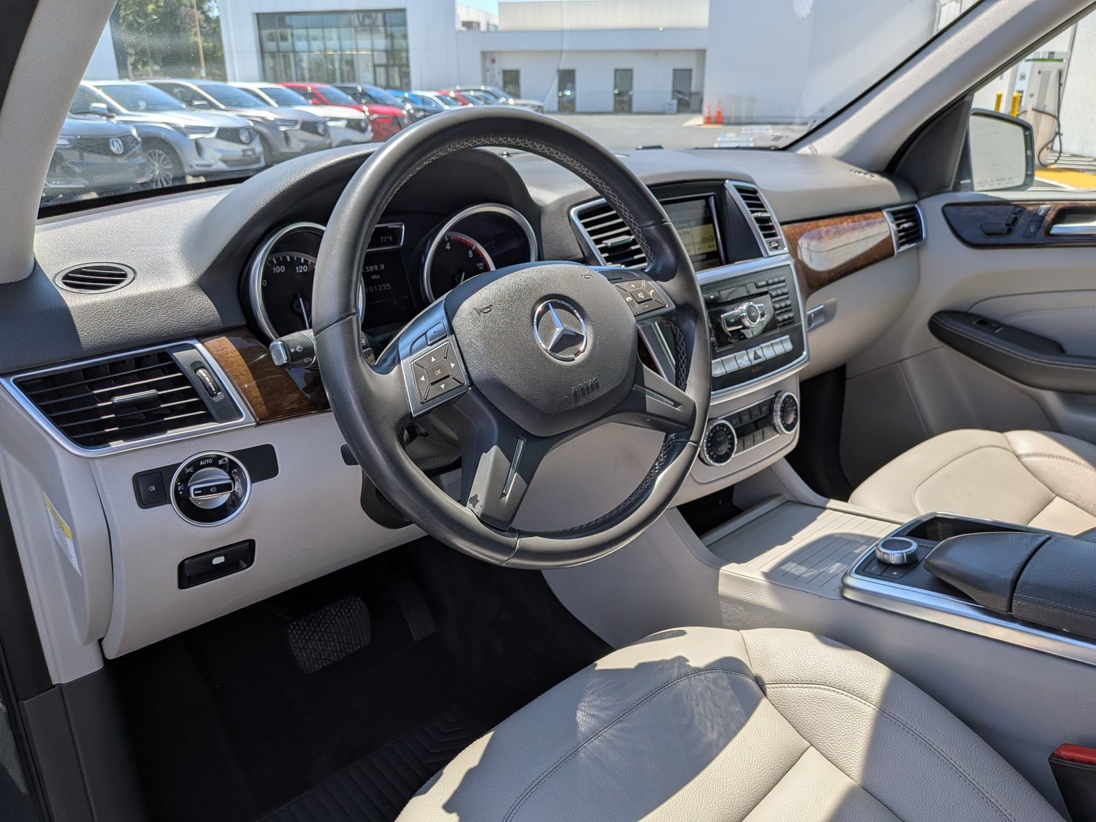 Used 2012 Steel Grey Metallic Mercedes-Benz ML 350 BlueTEC® image 10
