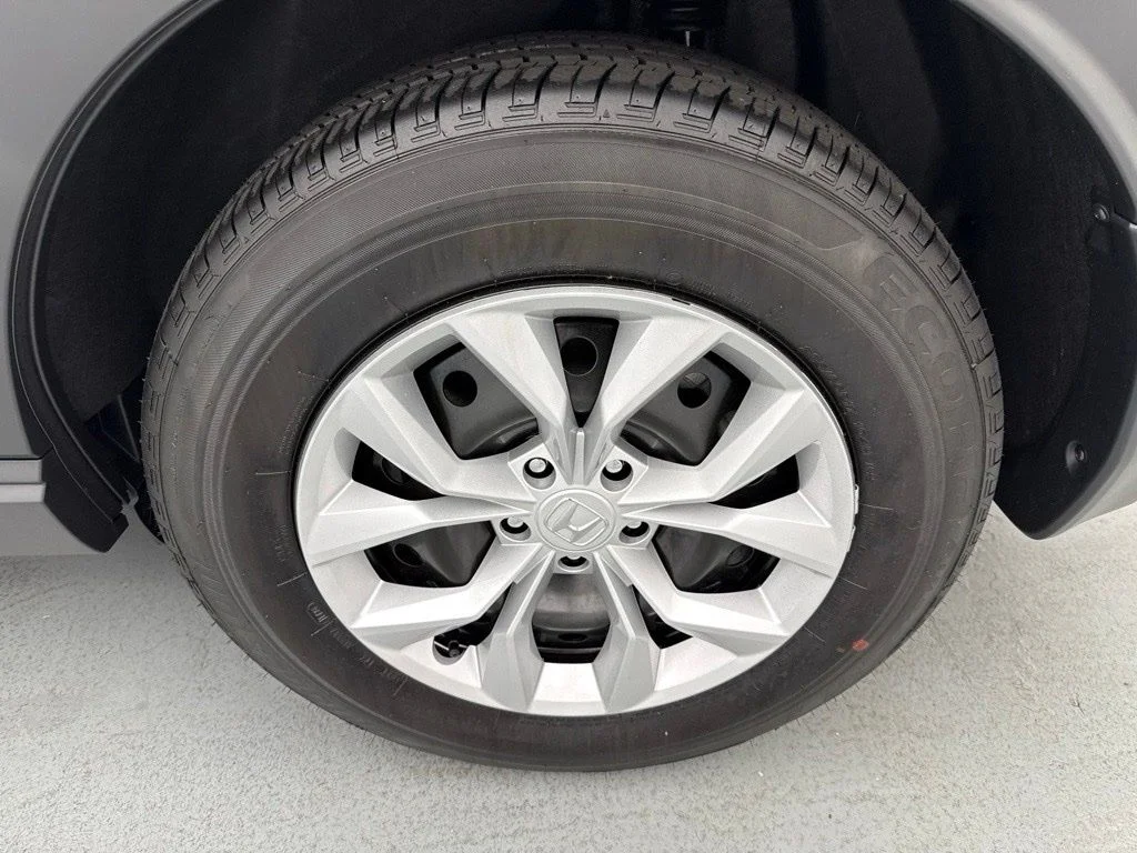 New 2026 Platinum White Pearl Honda LX image 6
