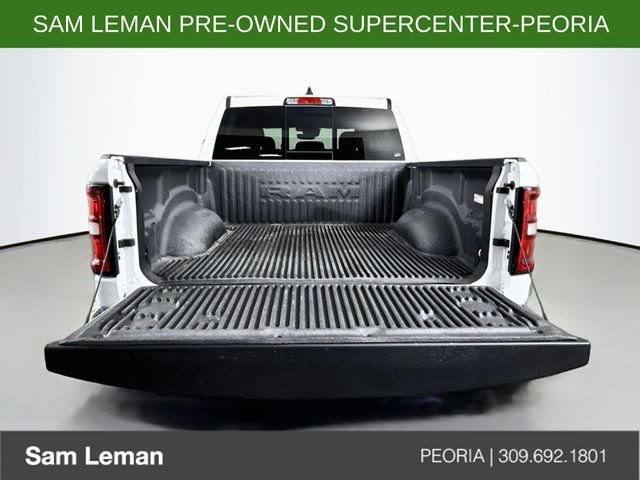 Used 2025 White Ram Big Horn/Lone Star image 25