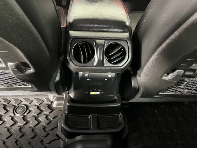 Used 2018 Gray Jeep Unlimited Rubicon image 40