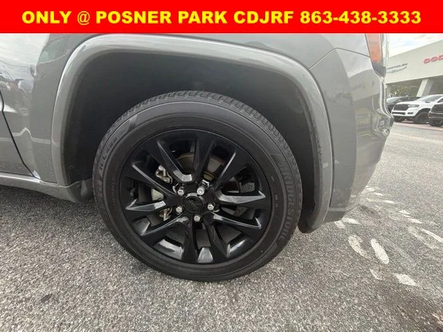 Used 2020 Gray Jeep Altitude image 5