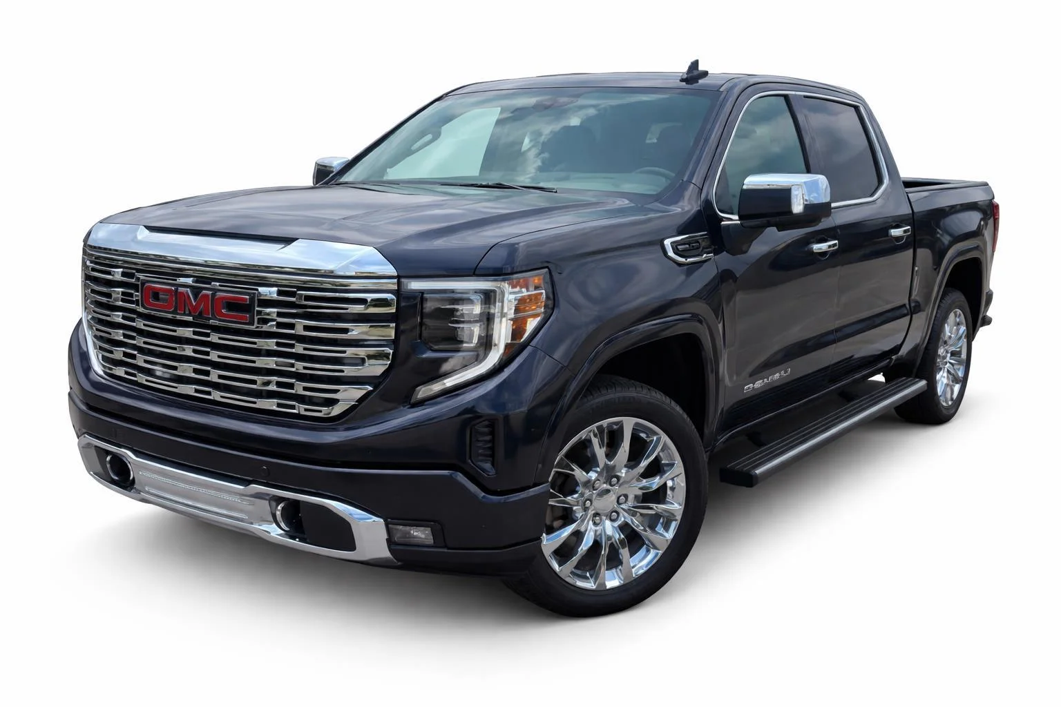 2025 GMC Sierra 4WD Crew Cab Short Box Denali's photo