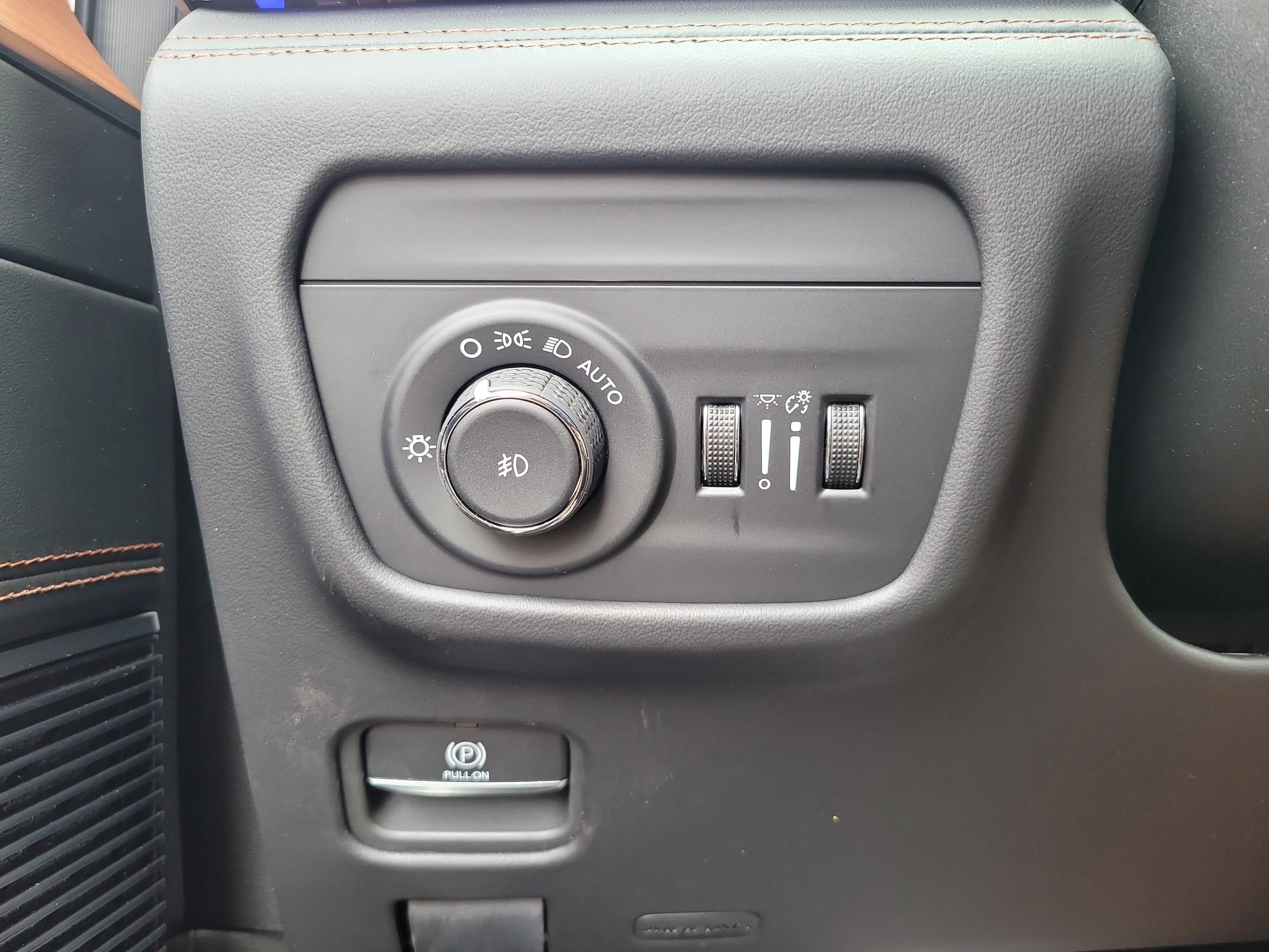 New 2026 Bright White Clearcoat Jeep Summit image 24