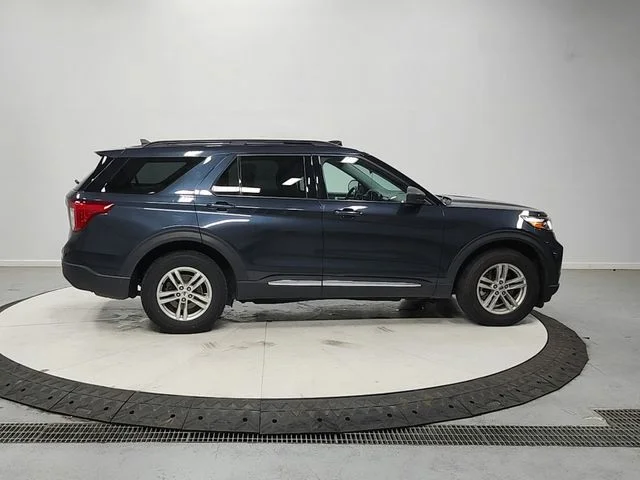 Used 2022 Blue Ford XLT image 8