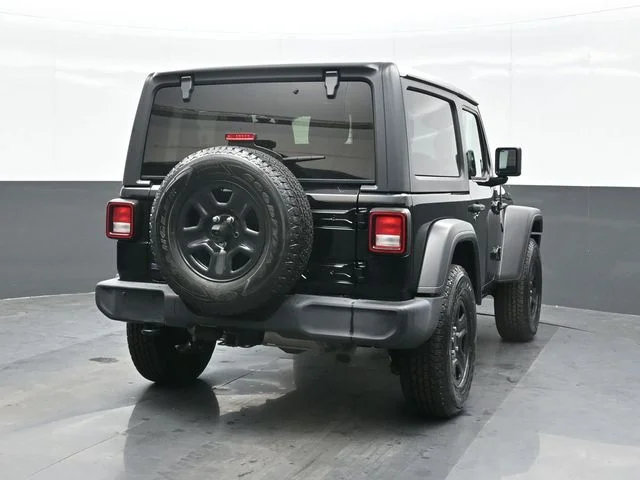 Used 2021 Black Jeep Sport image 7