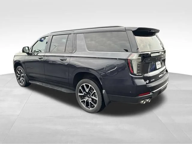 Used 2025 Dark Ash Metallic Chevrolet RST image 3
