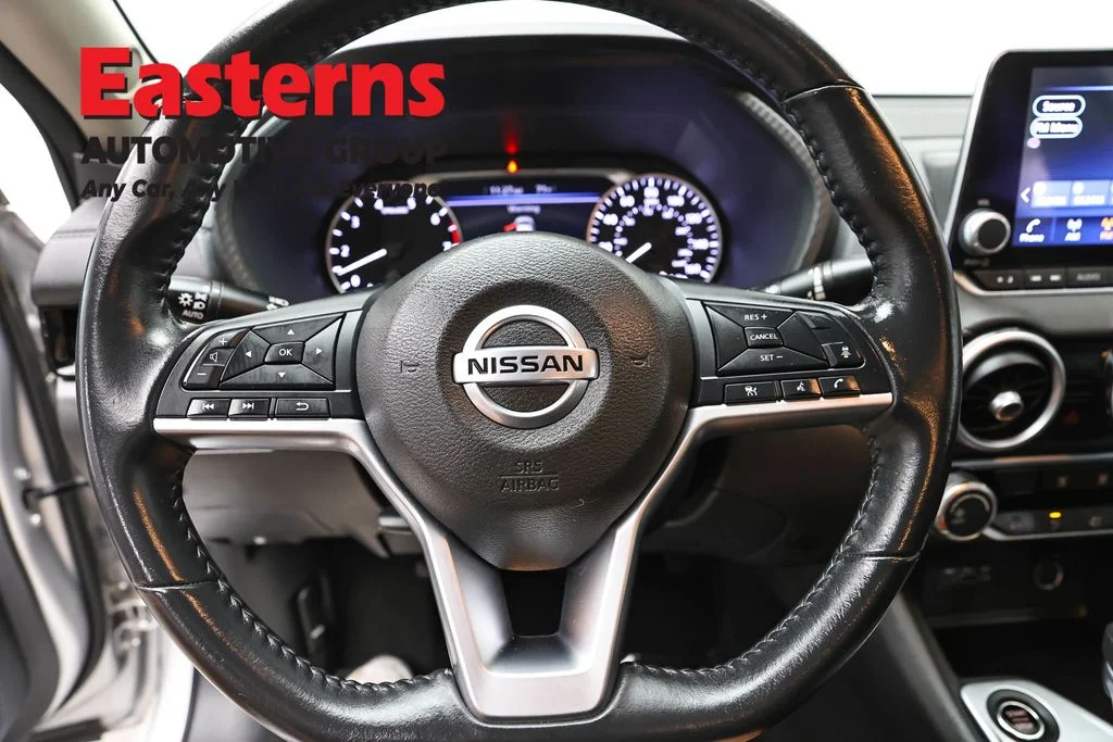 Used 2022 Silver Nissan SV image 10