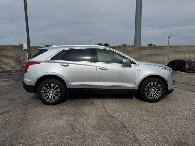 2017 Cadillac XT5 Luxury - Photo 8