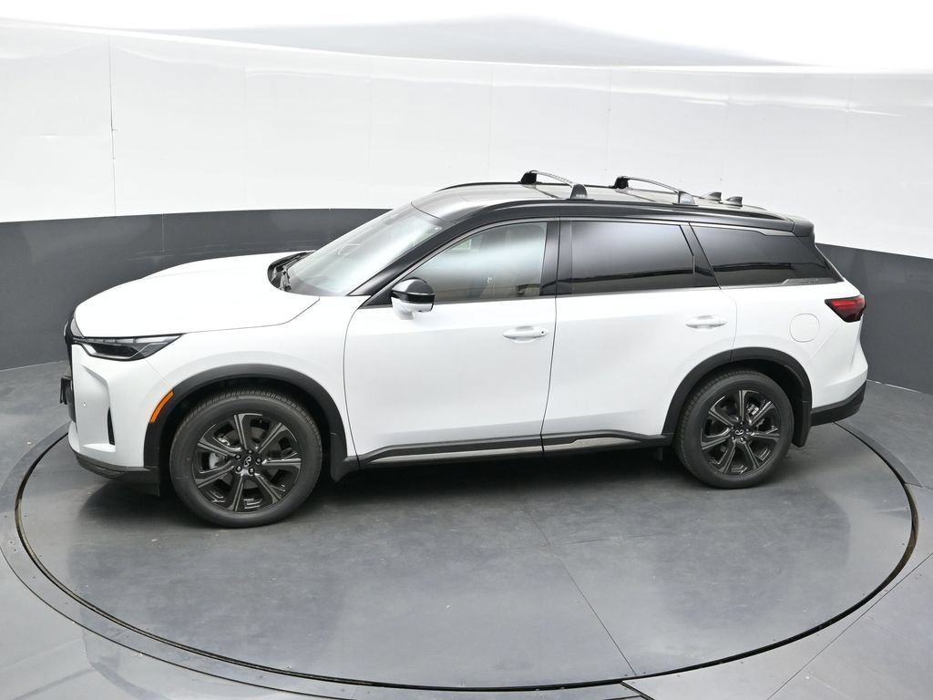 New 2027 2T RAD WHT INFINITI Autograph AWD image 43