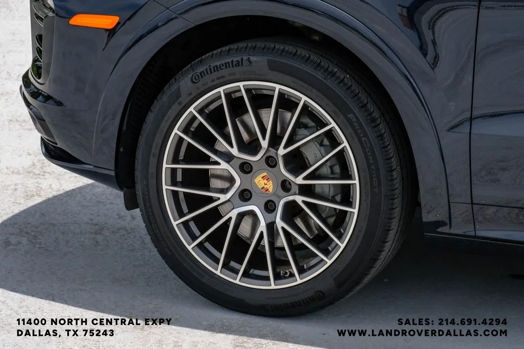 Used 2021 Moonlight Blue Metallic Porsche S image 59