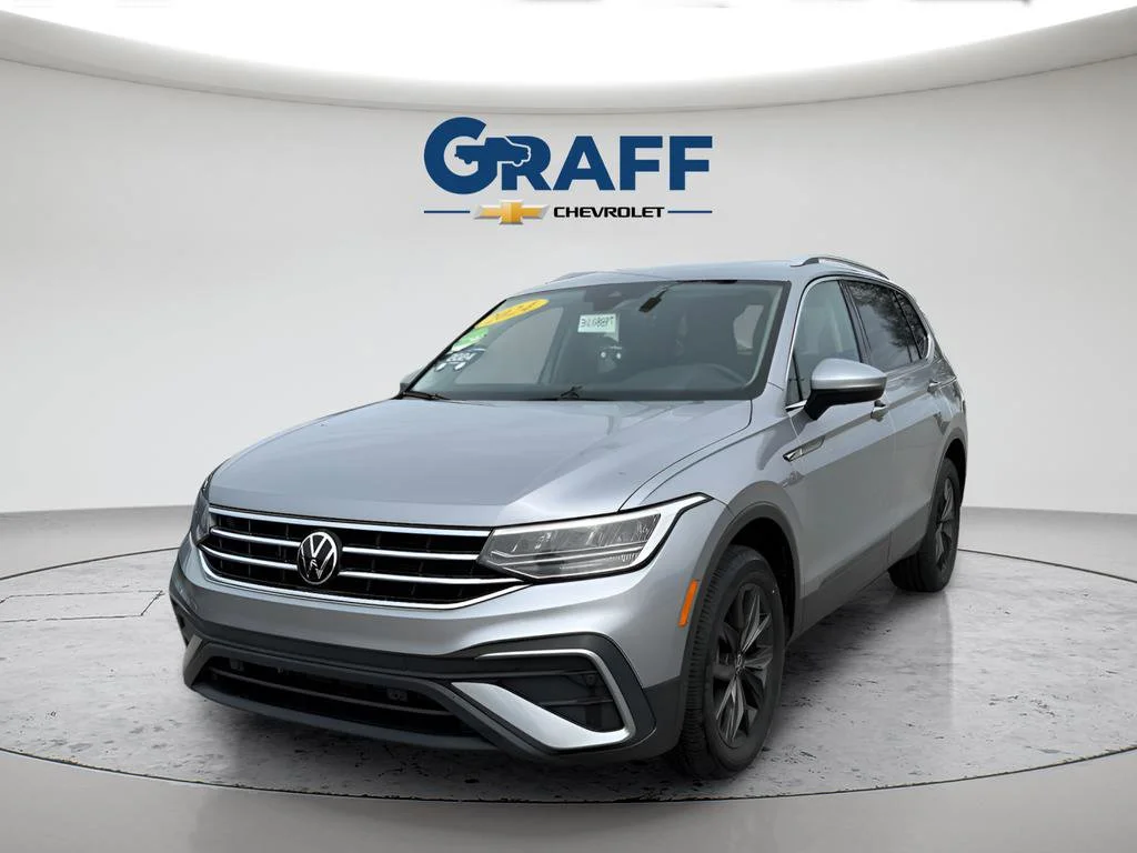 2024 Volkswagen Tiguan 2.0T SE's photo