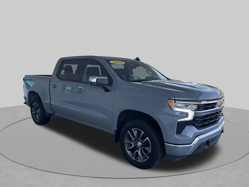 Used 2024 Gray Chevrolet LT image 13