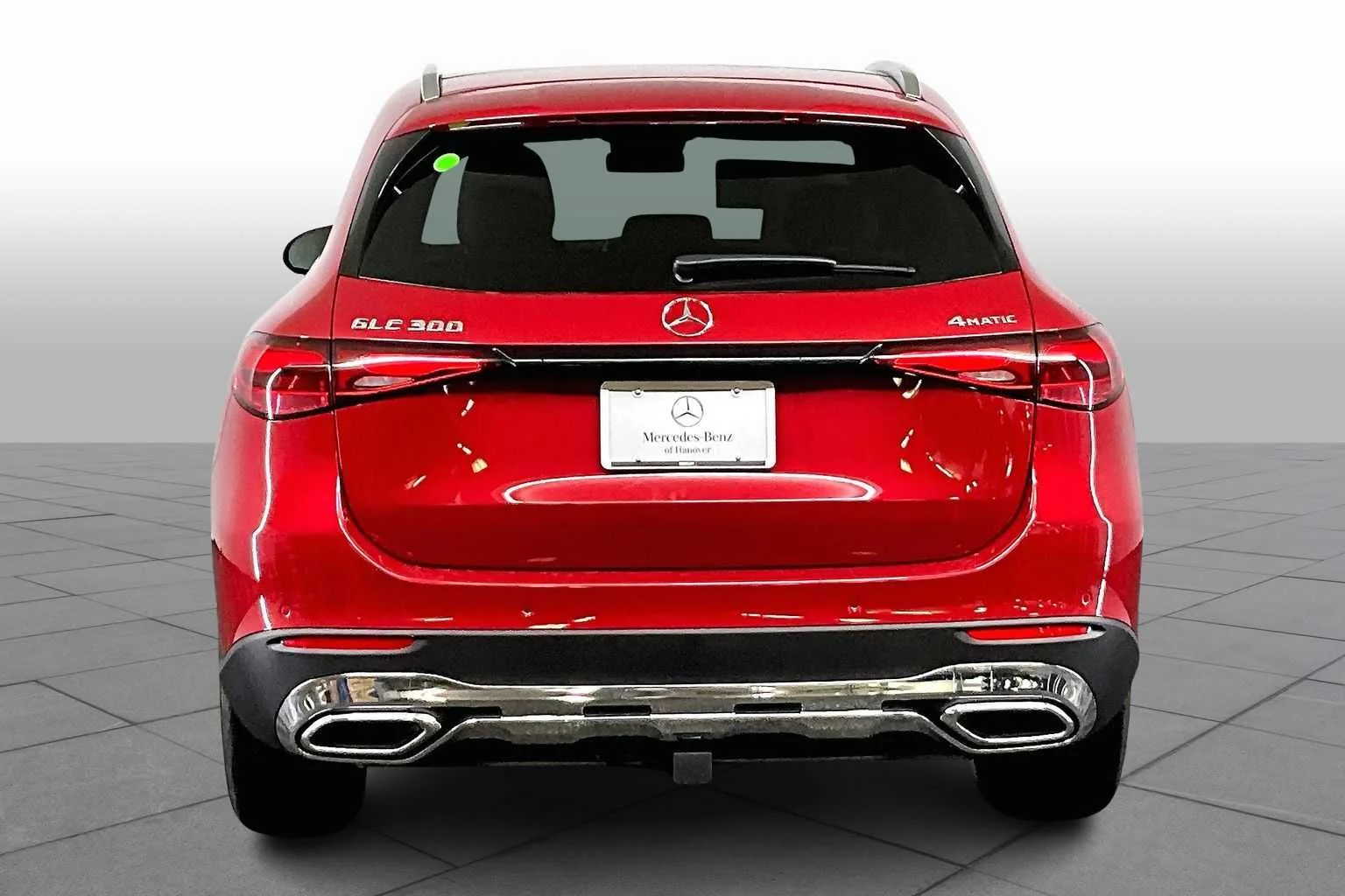 New 2026 MANUFAKTUR Patagonia Red Metallic Mercedes-Benz GLC 300 image 5