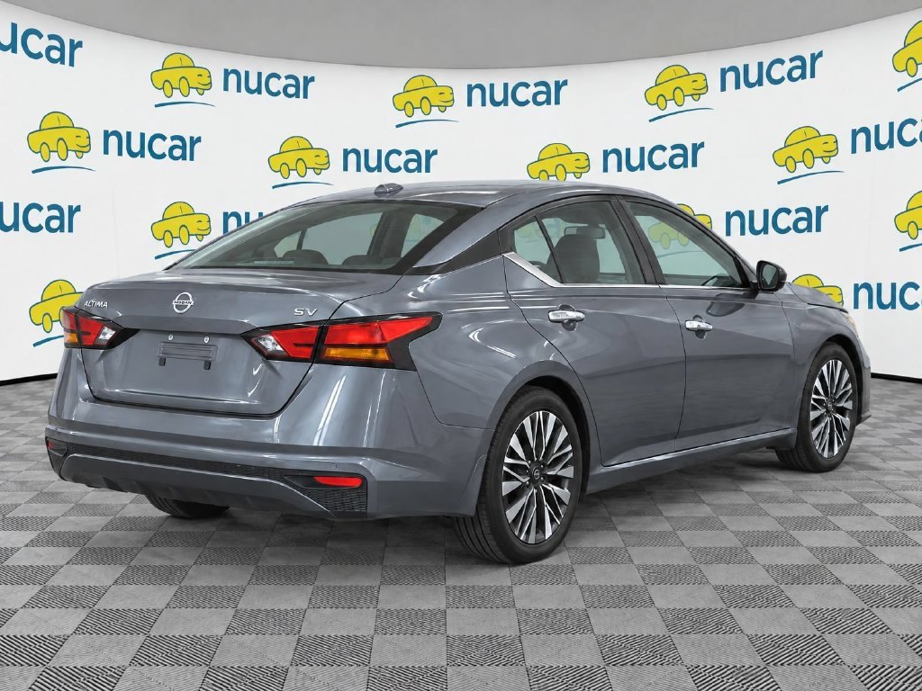 Used 2024 Gray Nissan 2.5 SV image 4