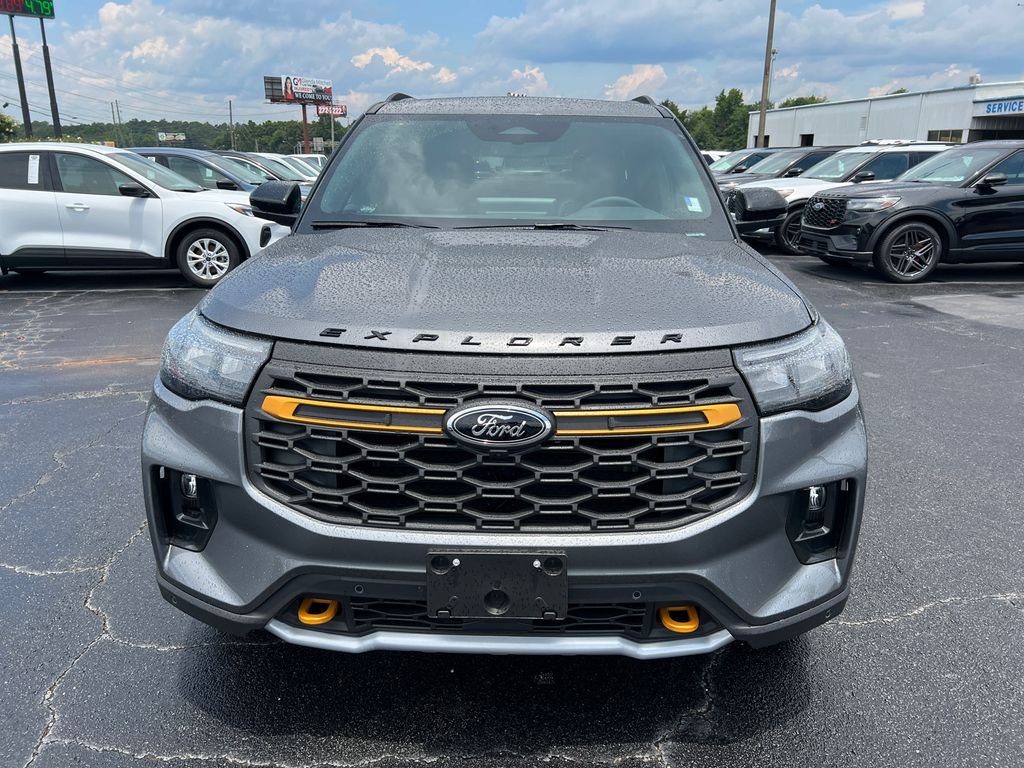 New 2026 Gray Ford Tremor image 2