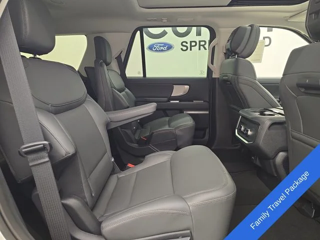 New 2027 Star White Metallic Tri-Coat Ford Active image 13