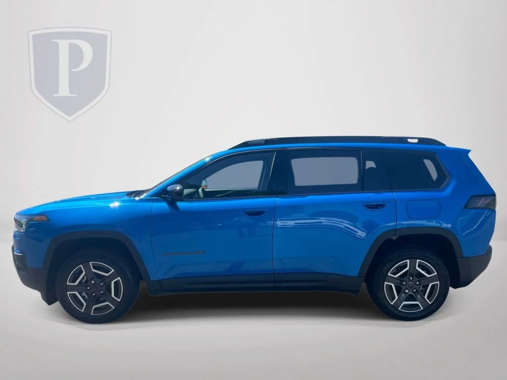 New 2026 Hydro Blue Pearlcoat Jeep Laredo image 5