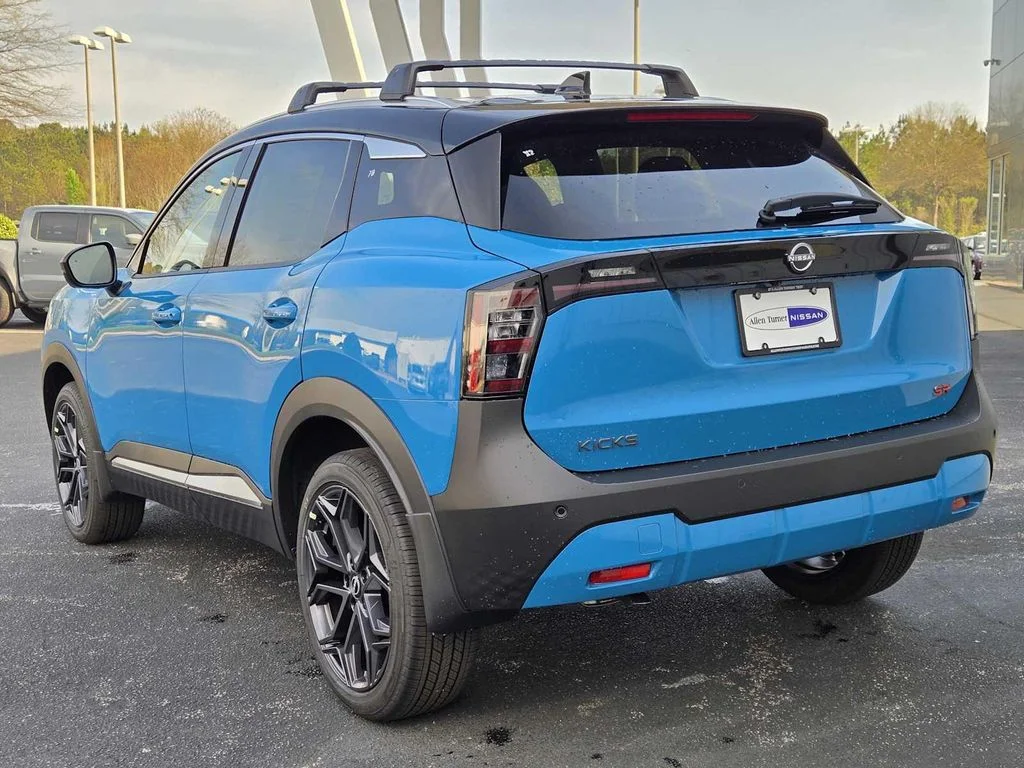 New 2026 Arctic Ice Blue Metallic / Super Black Two-tone Nissan SR image 9