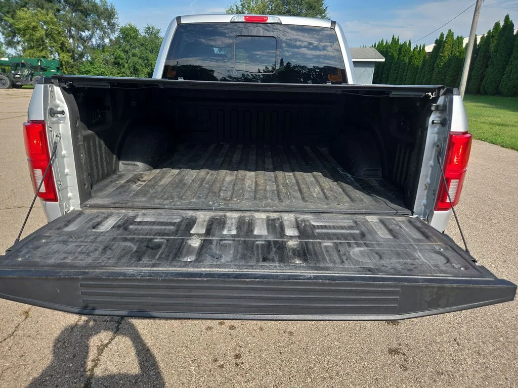 Used 2018 Ingot Silver Metallic Ford Lariat image 27