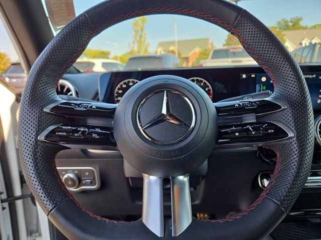 Certified Used 2024 White Mercedes-Benz GLB 250 image 18
