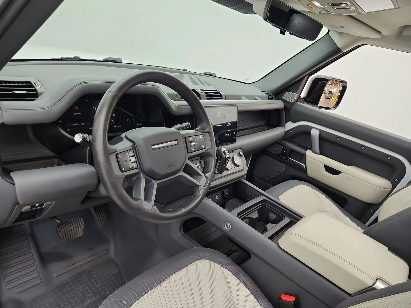 Used 2024 Fuji White Land Rover 130 P400 X-Dynamic SE image 9