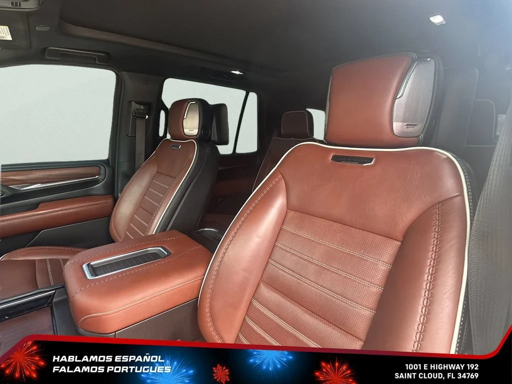 Used 2023 White Frost Tricoat GMC Denali Ultimate image 15