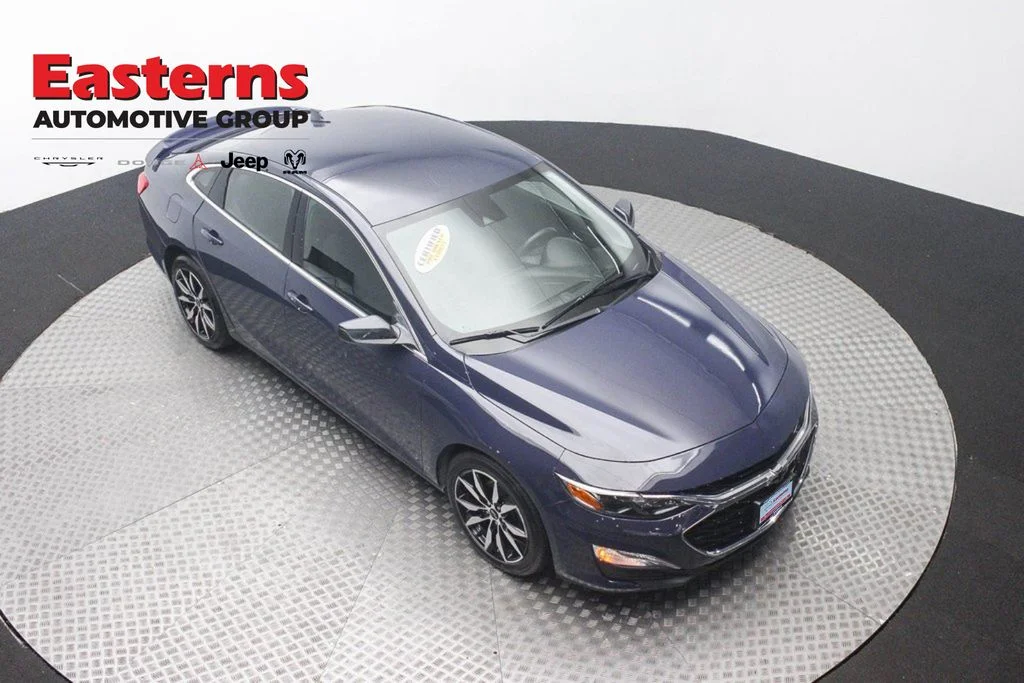 Used 2025 Black Chevrolet RS image 3