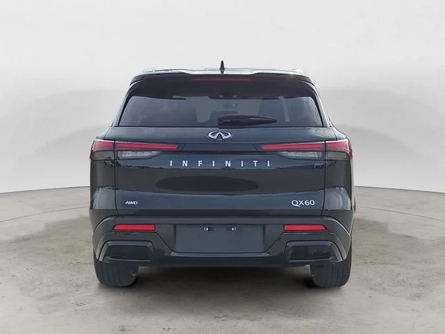 Used 2024  INFINITI LUXE image 4
