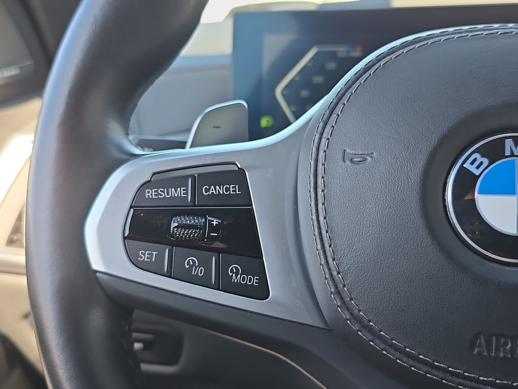Used 2025 Black BMW sDrive40i image 20
