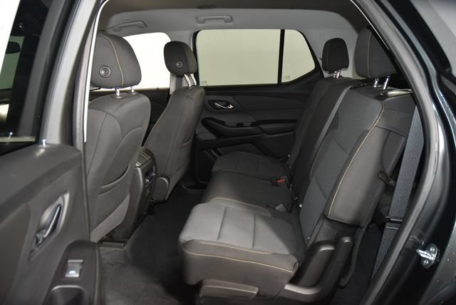 Used 2020 GRAPHITE METALLIC Chevrolet LT Cloth image 25