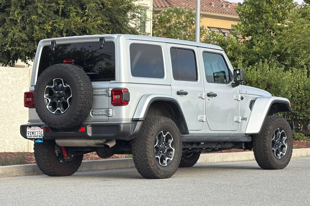 Used 2023 Silver Jeep Rubicon 4xe image 4