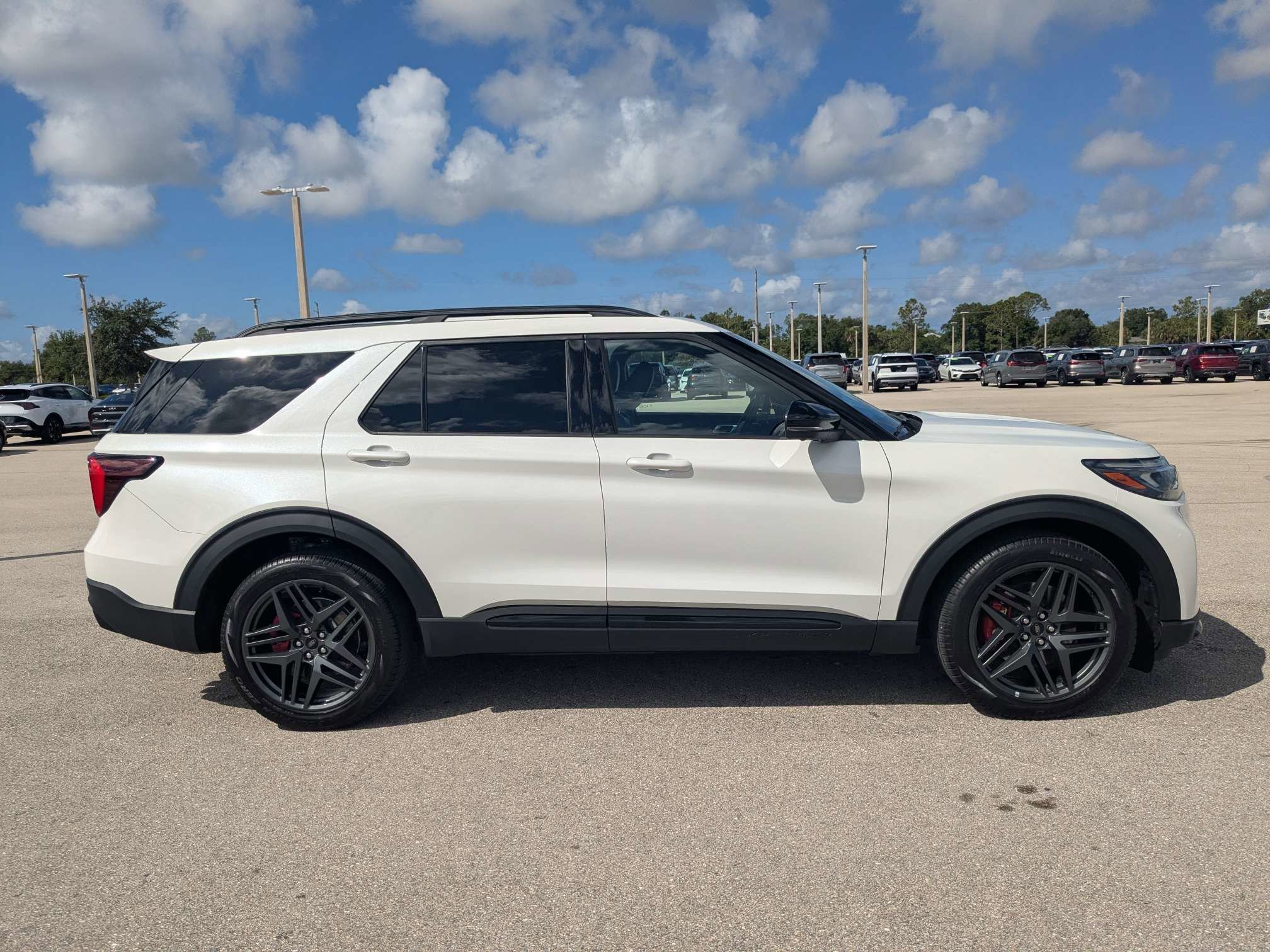 Used 2025 Star White Metallic TC Ford ST image 4