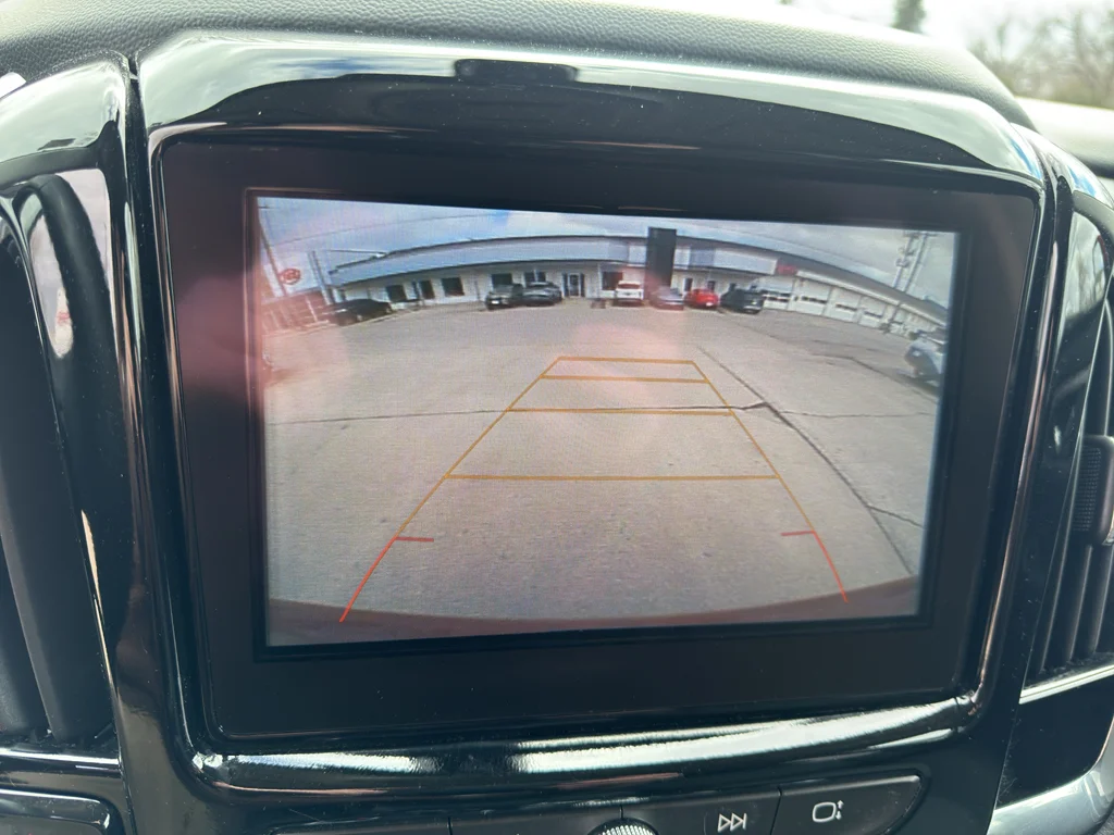 Used 2019 Cajun Red Tintcoat Chevrolet LT Cloth image 16